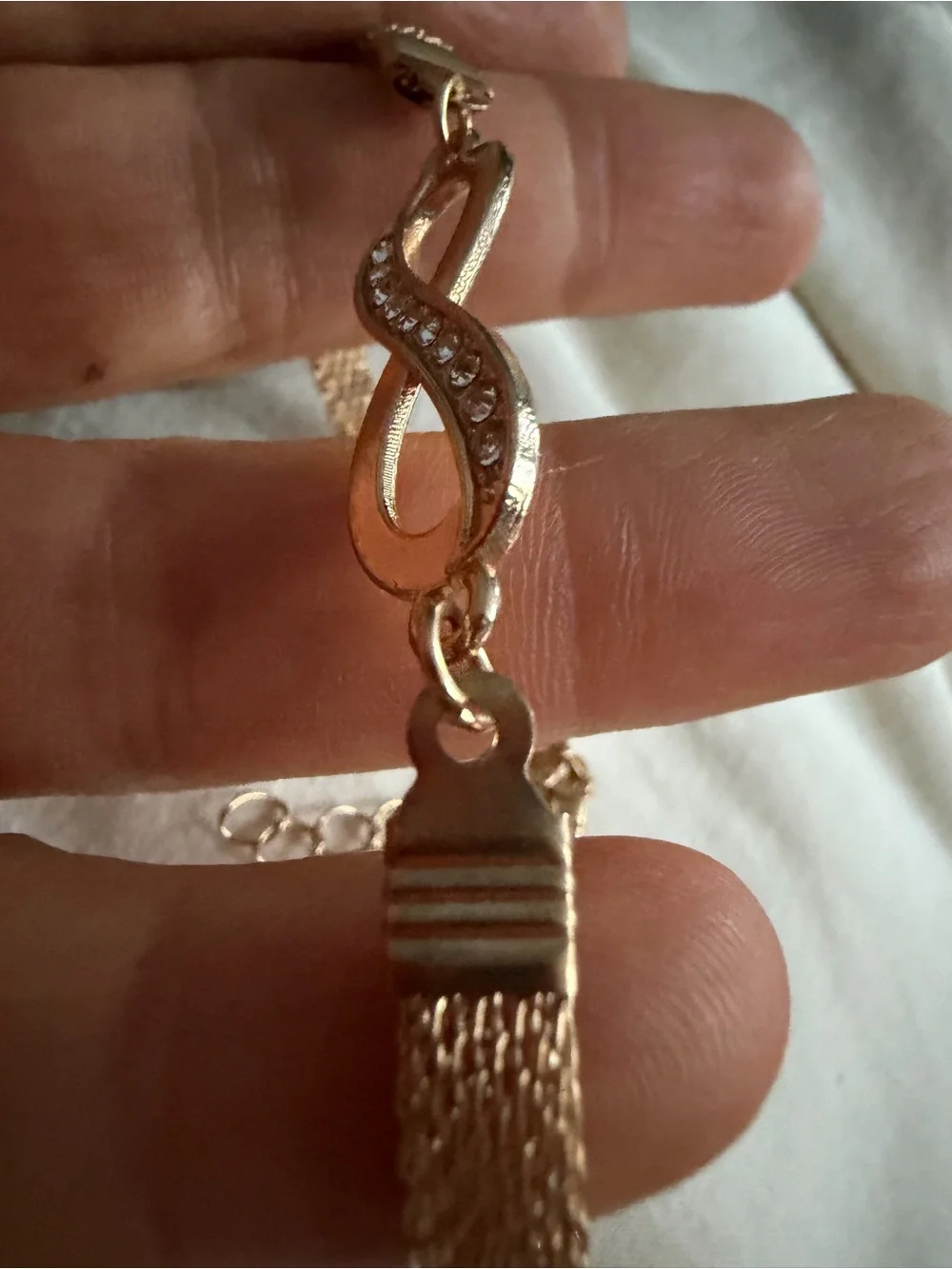 Gold Infinity Mesh Bracelet - Women Jewelry adjustable - Picture 6 of 8